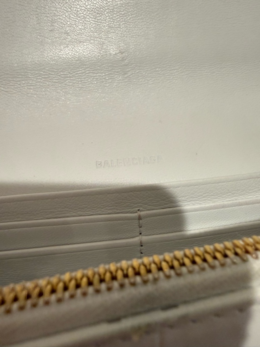 Balenciaga White Croc-Embossed Chain Crossbody with Gold BB Logo - Picture 3 of 8